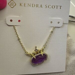 Disney | Kendra Scott Elisa Princess Short Gold Pendant in Mauve Mother-of-Pearl